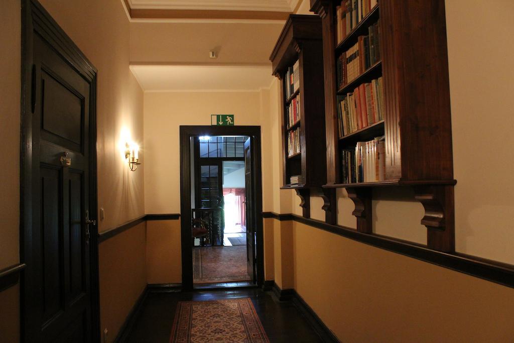 Hotel Gutshaus Kubbelkow à Bergen Auf Rugen Extérieur photo